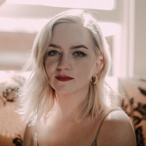 Meet your Posher, Casey